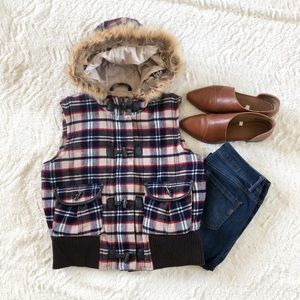 Old Navy Wool Plaid Vest with Fur Hood Size Medium